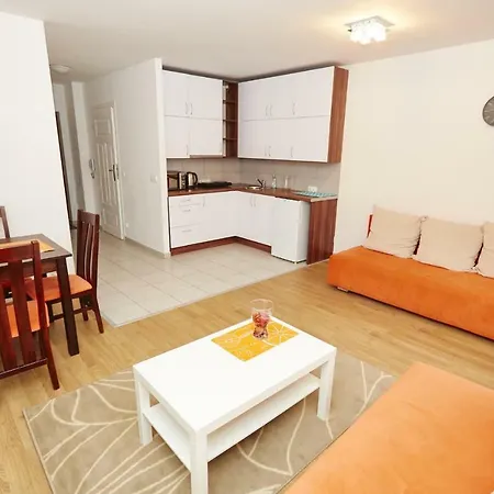 Miedzymorzem Apartment
