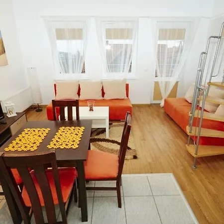 Miedzymorzem Apartment *